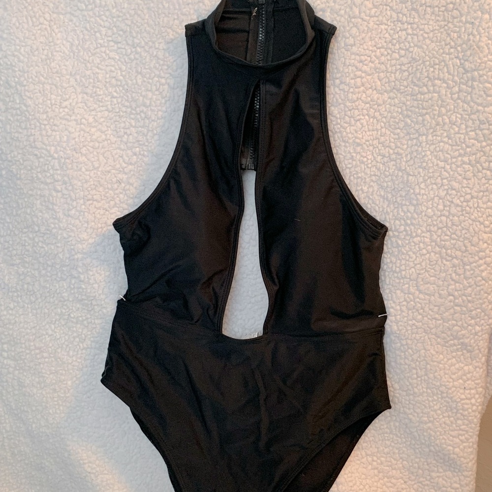 Large black one piece XXI swim suit